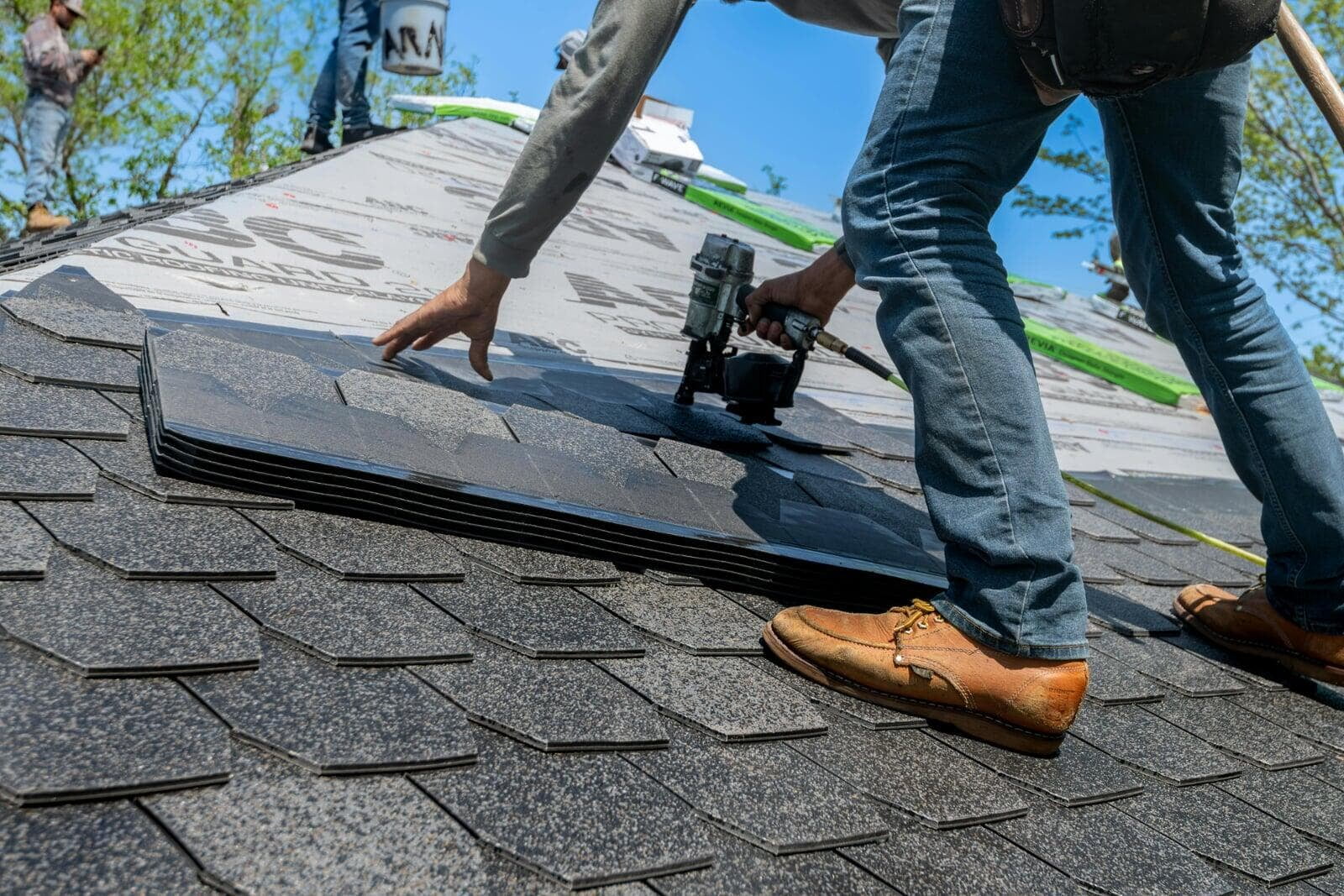 Your roof has a big job to do through Michigan’s changing seasons. If you’re dealing with wear, damage, or an aging roof, we can help you understand what work the project calls for. Our goal is to leave you with a roof you can feel confident about. Roof replacement New roof installation Roof repairs Shingle replacement Storm damage repairs